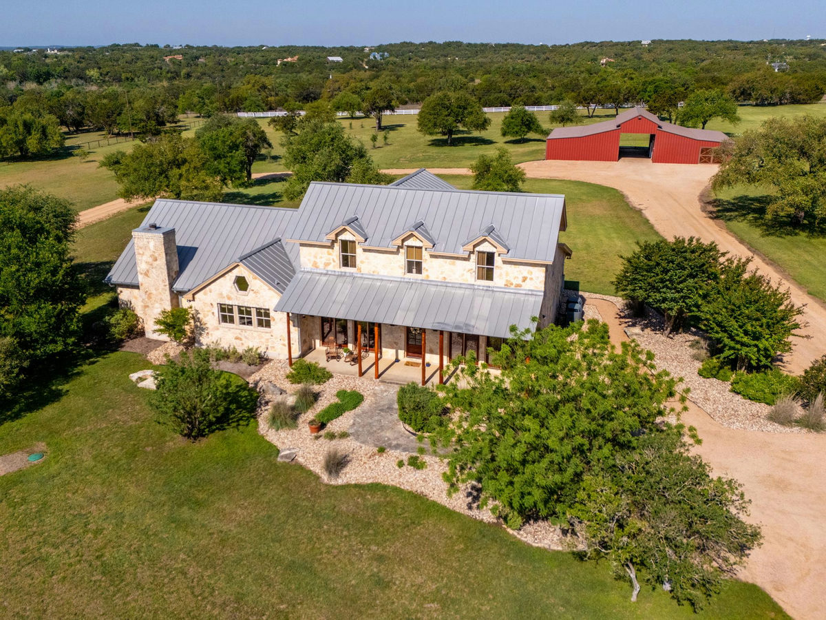 1120 Canyon View Rd — exterior