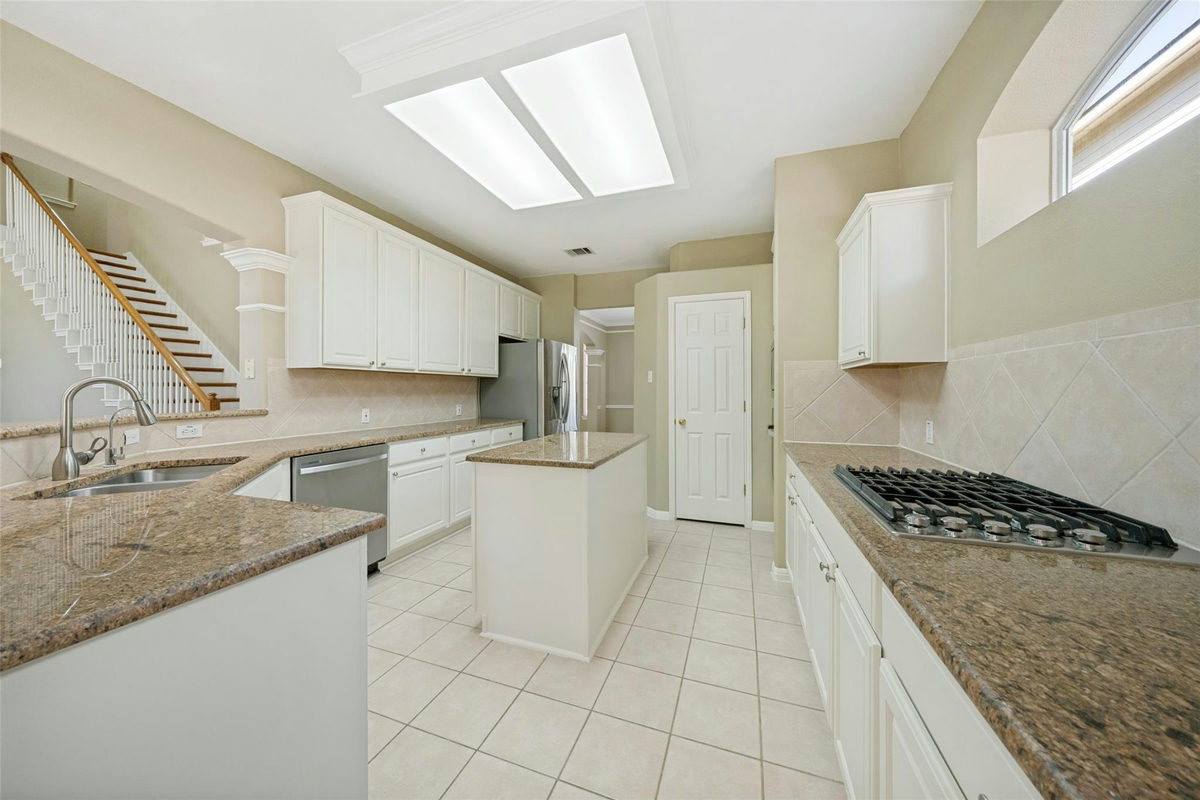 2244 Fernspring Dr — photo 2