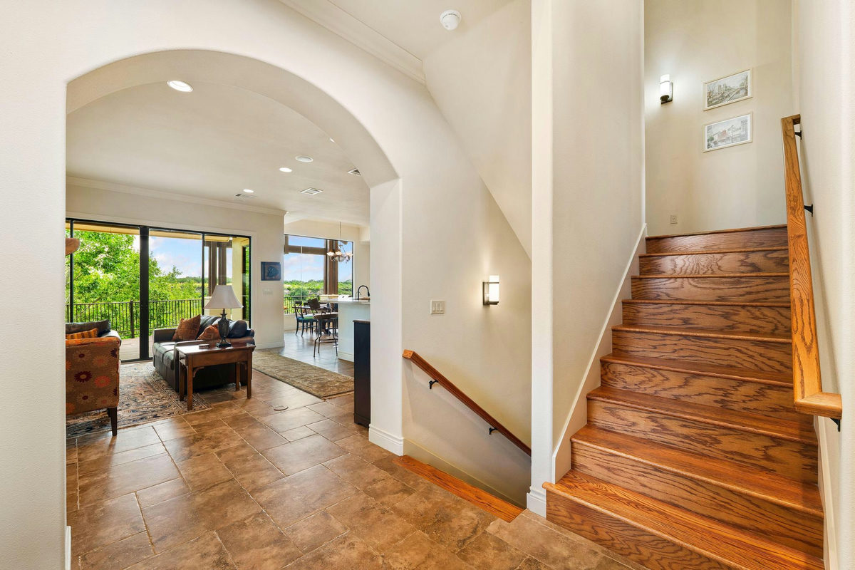 1231 Lake Shore Dr — photo 3