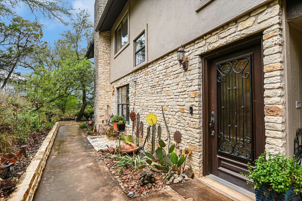 5500 Blueridge Ct — photo 4