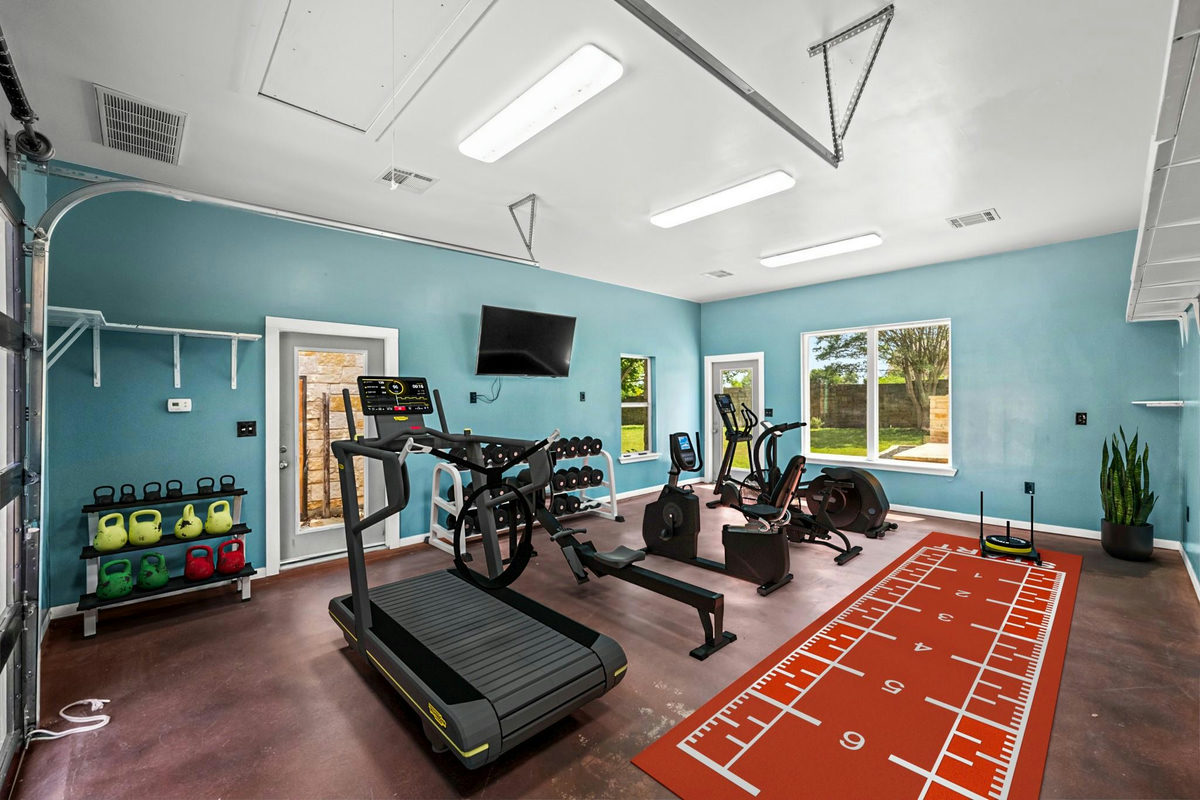 1023 Grassy Field Rd — photo 4