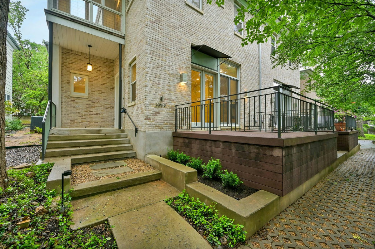 1205 Norwalk Ln #D — exterior