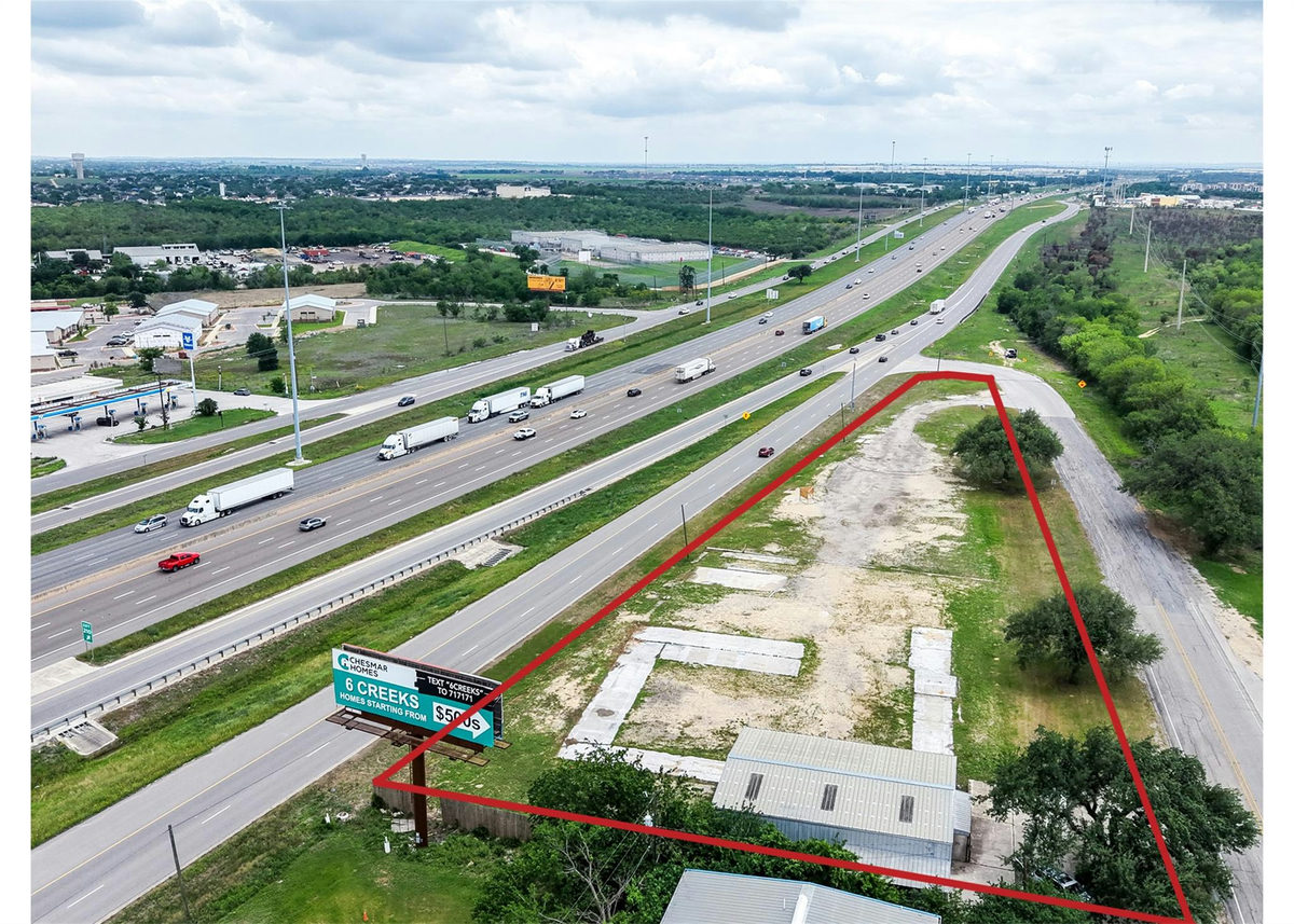 505 S Old Hwy 81 — exterior