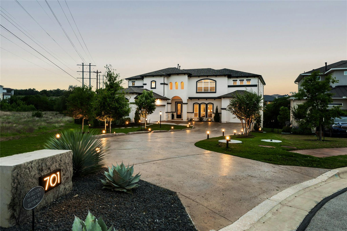 701 Echelon Pl — exterior