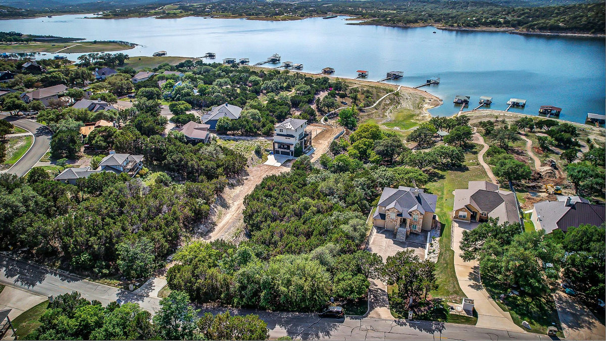 400 Lakefront Dr — photo 5