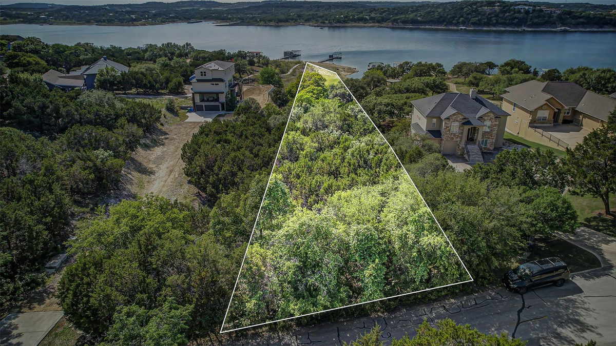 400 Lakefront Dr — photo 2