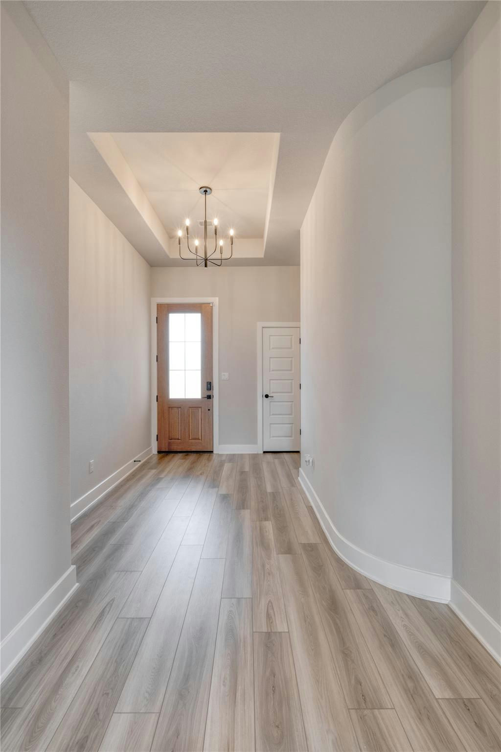 109 Isaac White Dr — photo 4
