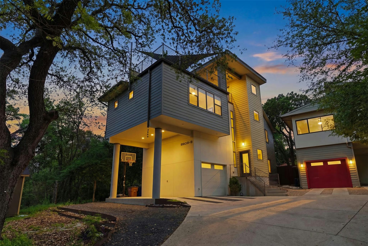 2608 Del Curto Rd #3 — exterior