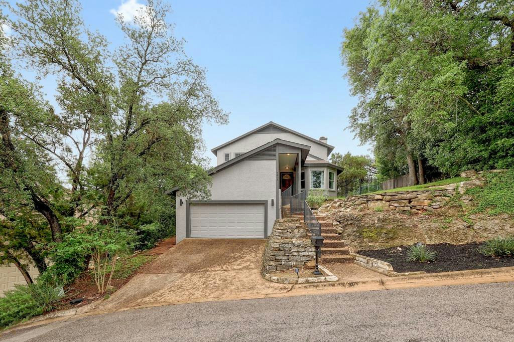 4605 Beechwood Holw — exterior