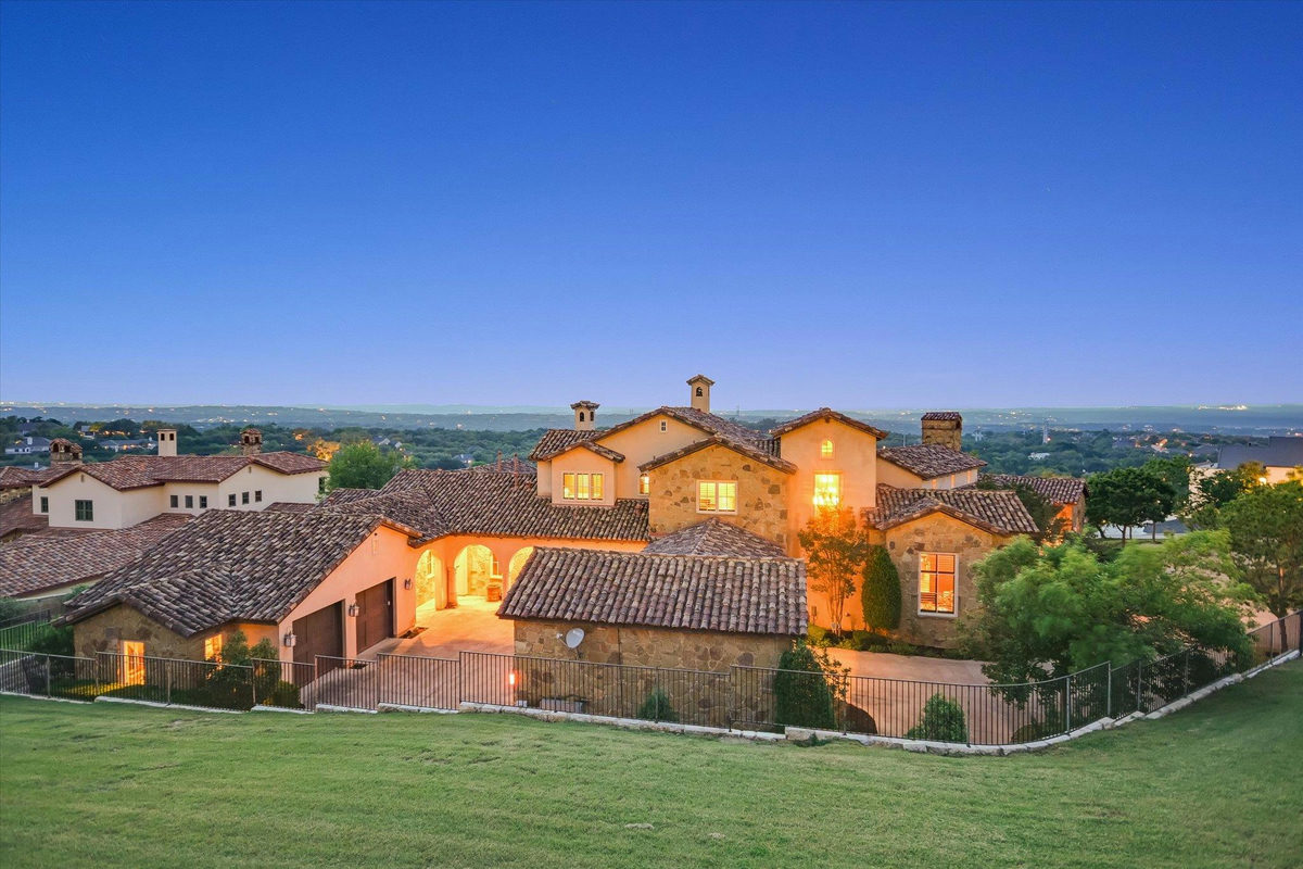 108 Palazza Alto Dr — exterior