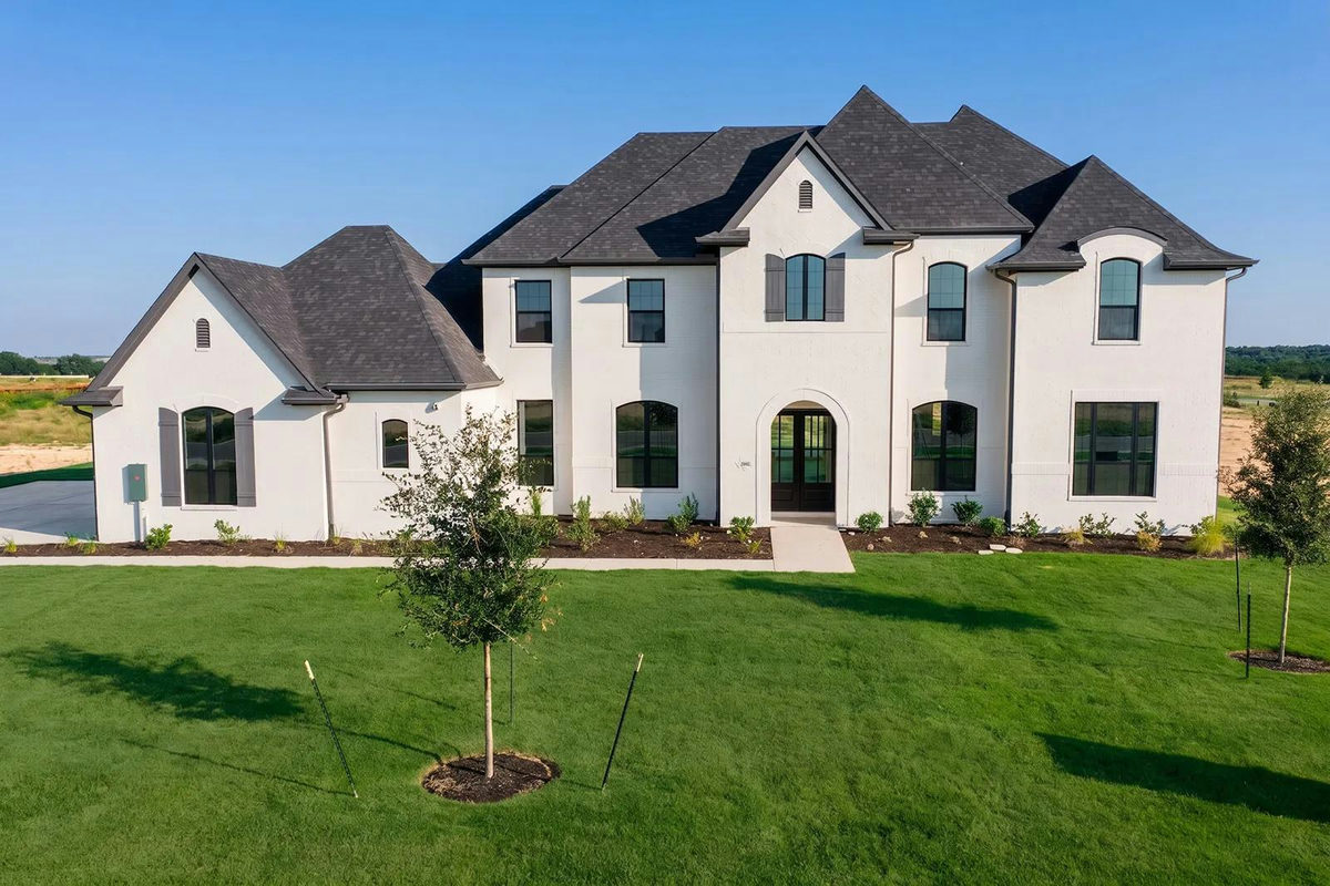 2992 Heritage Heights Rd — exterior