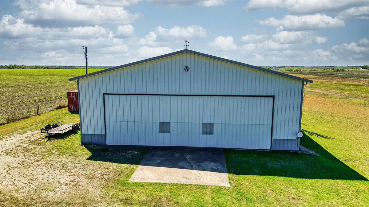 1005 E Buttercup Rd — photo 4