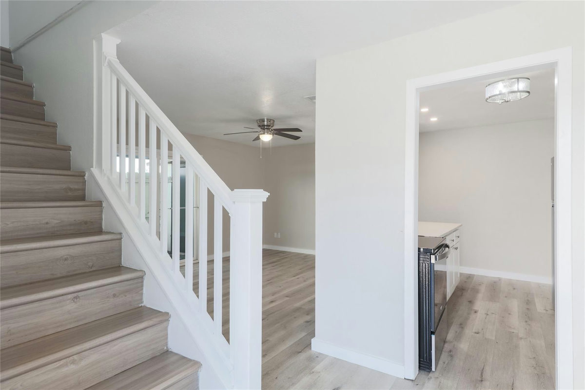 2201 Mission Hill Cir — photo 2