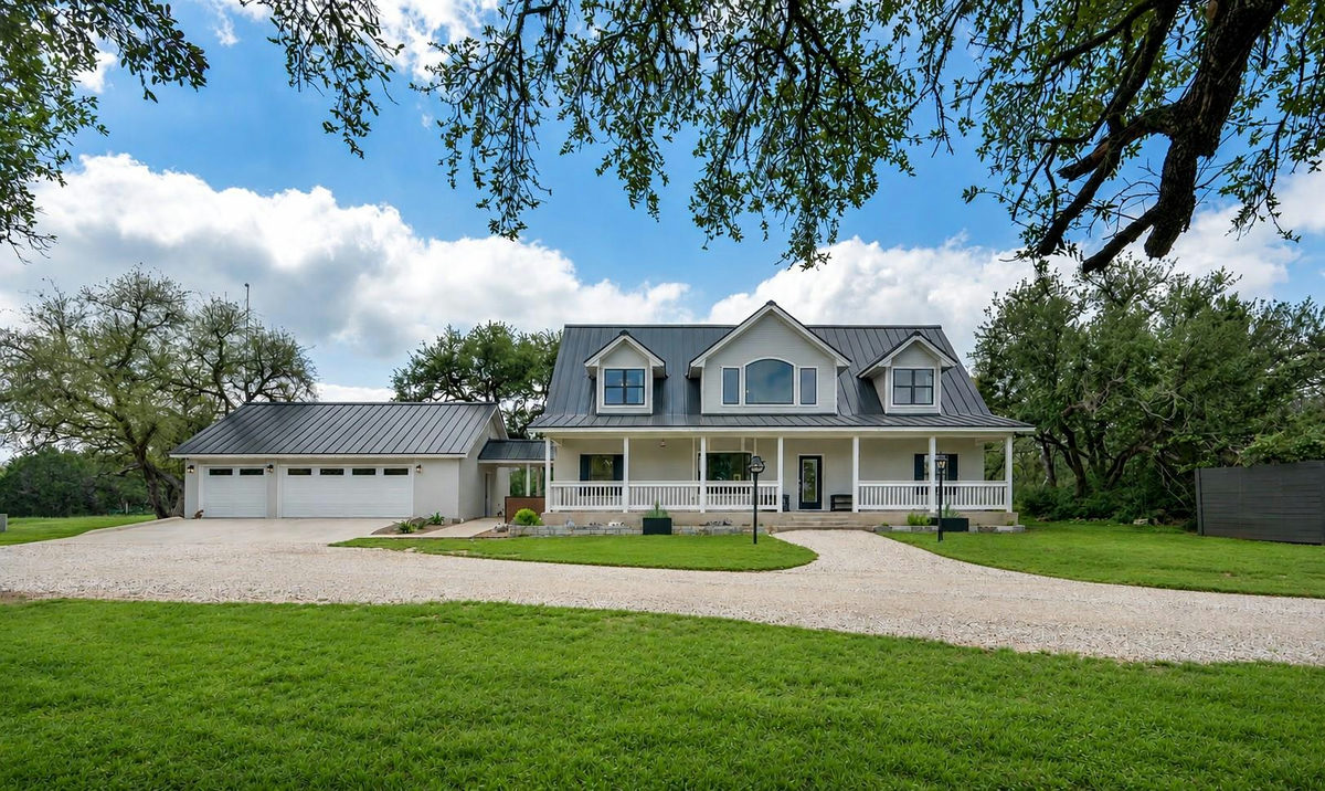 330 Live Oak Hills Ct — photo 2