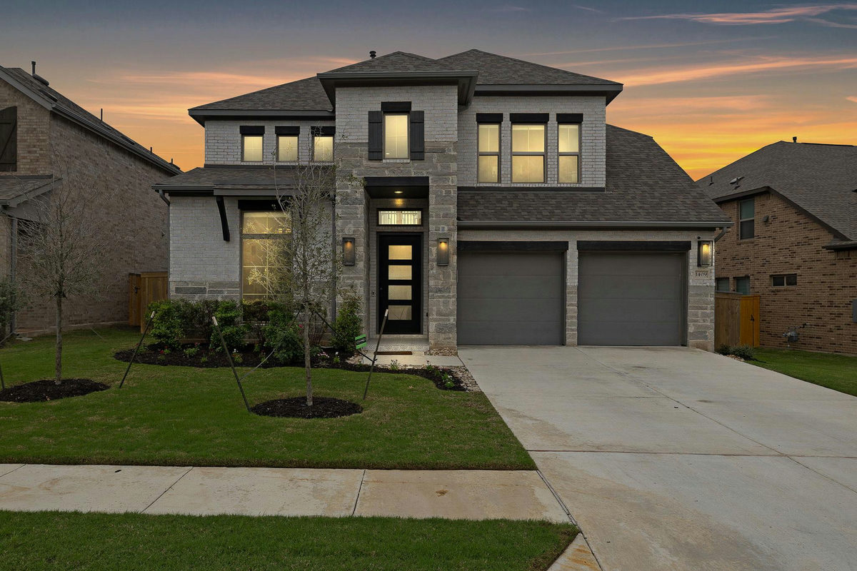 1409 Golden Celebration Bnd — exterior