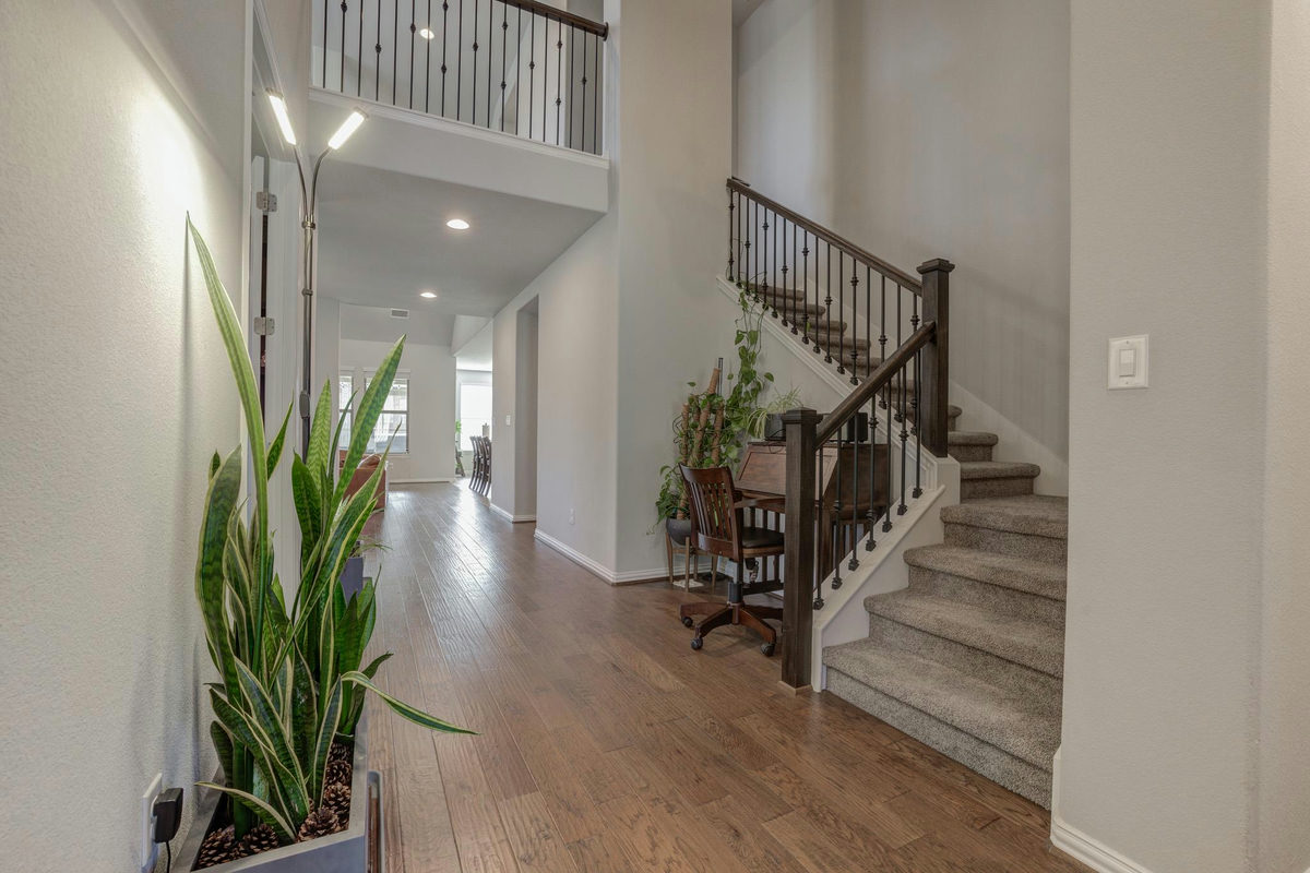 1701 Highland Ridge Rd — photo 2