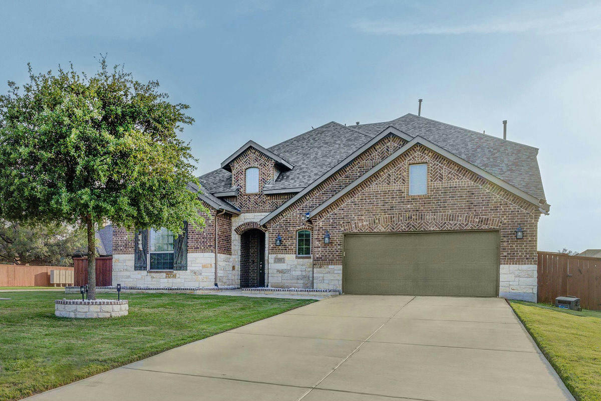 1701 Highland Ridge Rd — exterior