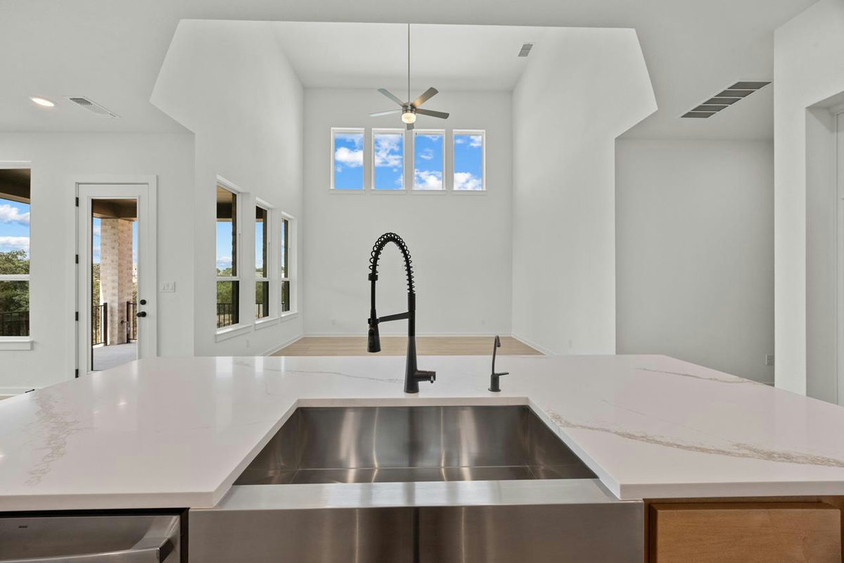 1216 Wolf Canyon Rd — photo 3