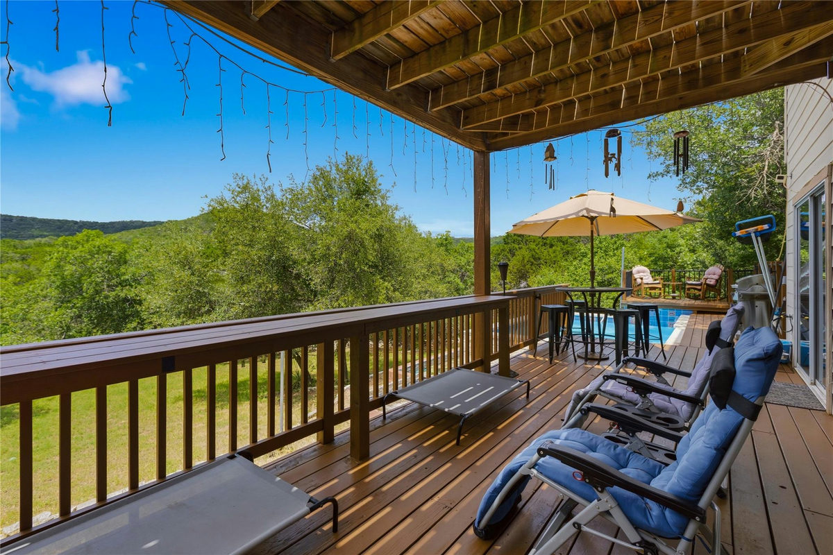 8122 Lime Creek Rd — exterior