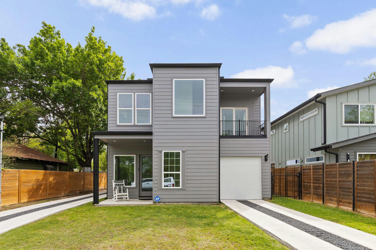 6205 Caddie St #1 & 2 — exterior