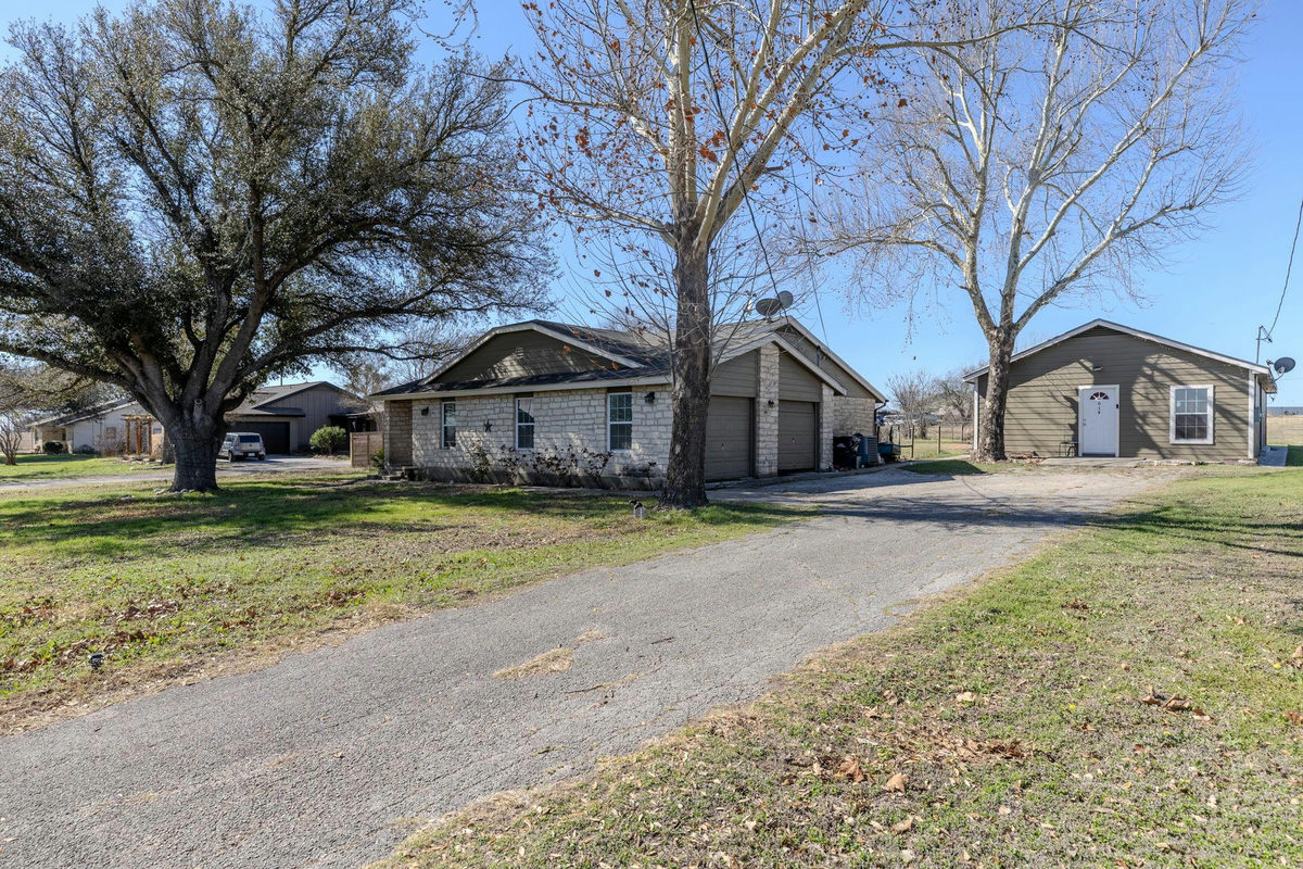 61 Family-A Cir — exterior