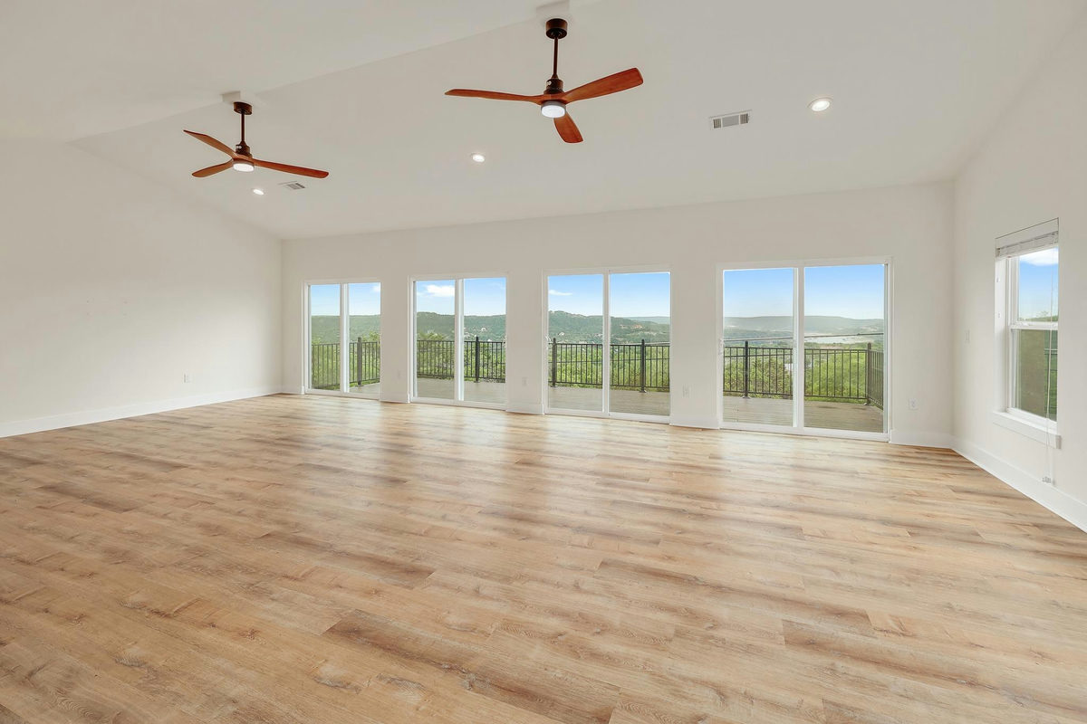 18716 W Lakeview Dr — photo 4