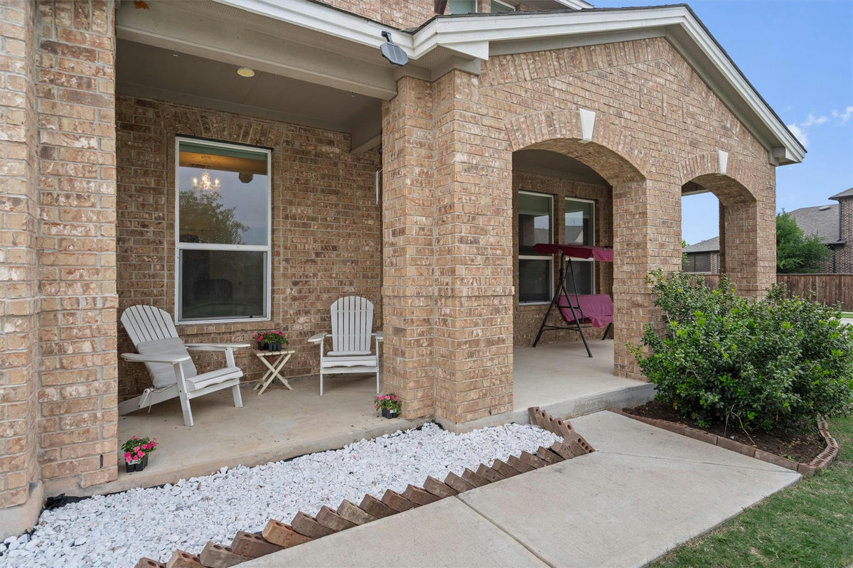 1201 Euless Ln — photo 4