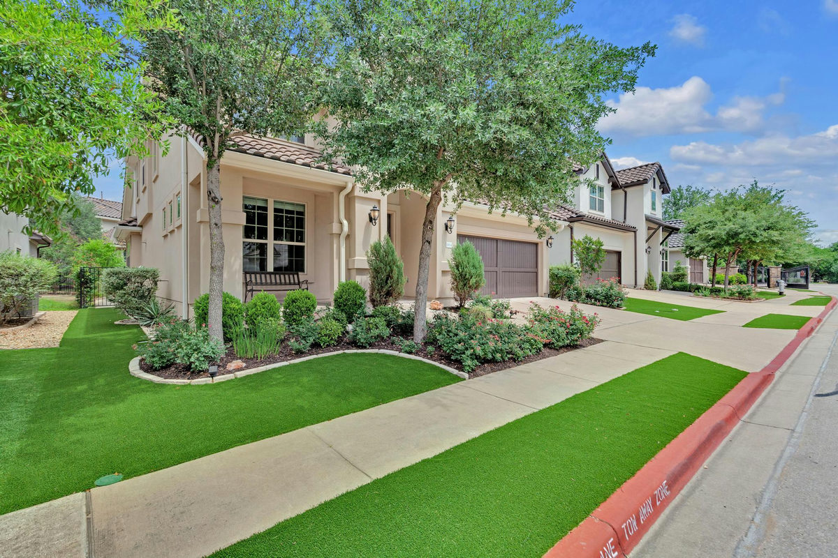11904 Viscaya Way — photo 2