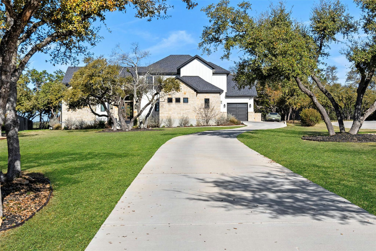 316 Stockman Dr — photo 3