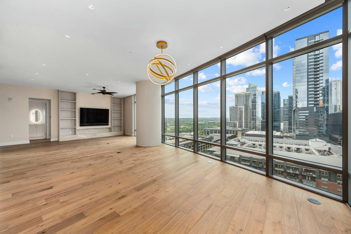 200 Congress Ave #15E — photo 2