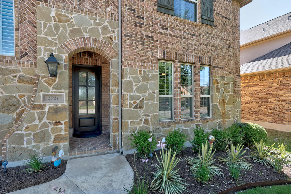 2927 San Milan Pass — photo 3