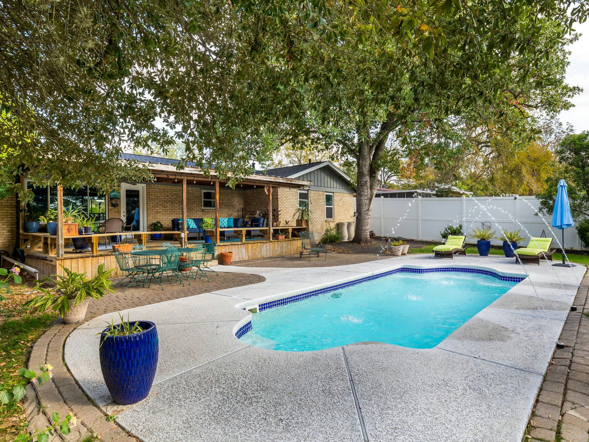 4710 Frontier Trl — exterior