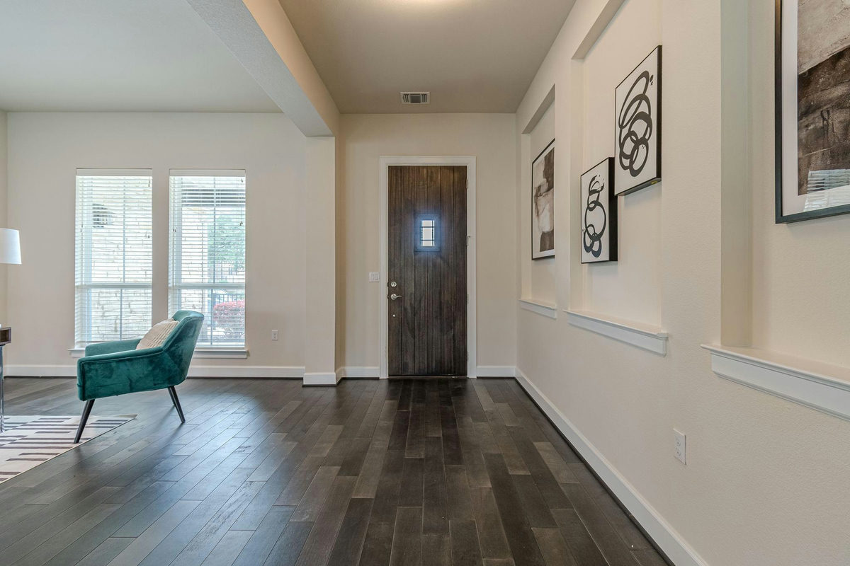 225 Jumping Laurel St — photo 4