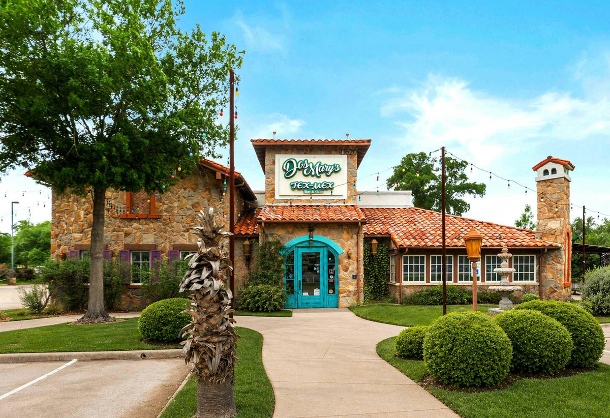 11620 N FM 620 — exterior