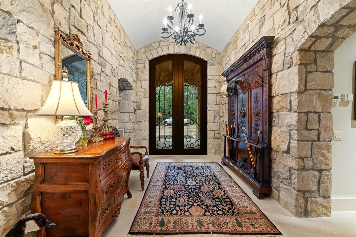 4625 Rockcliff Rd — photo 3