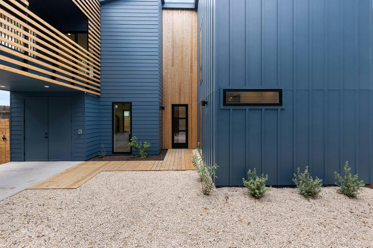 2308 S 2nd St #2 — exterior