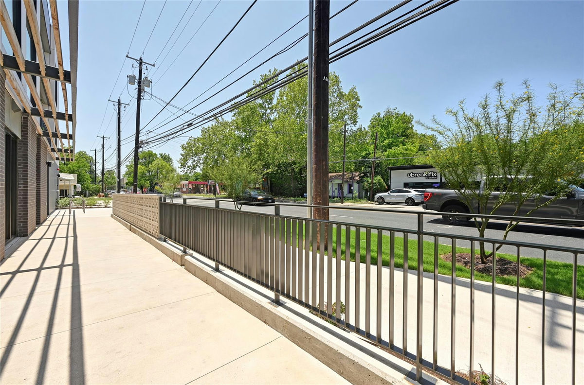 2209 S 1st St #107 — photo 2