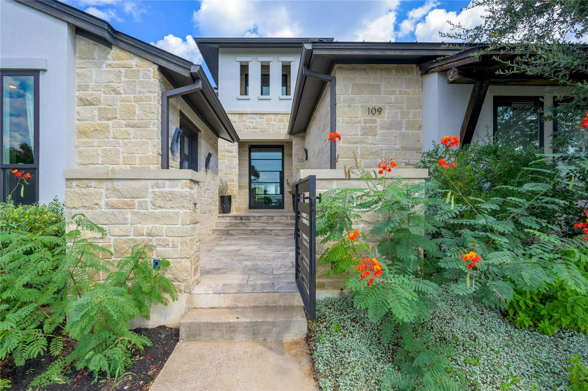 109 Bella Colinas Dr — photo 2