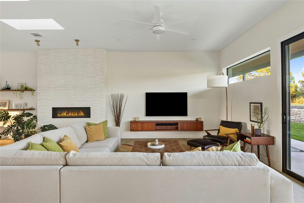 402 Rolling Hills Rd — photo 3