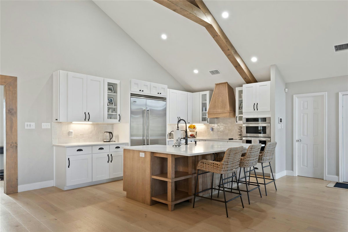 294 Hidden Creek Dr — exterior