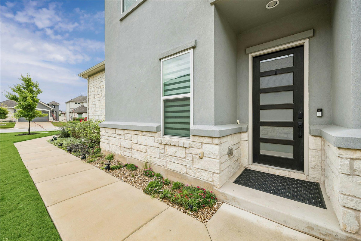 609 Faith Dr — photo 3