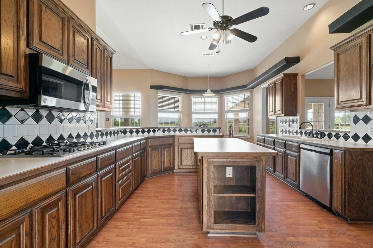 400 Hyview Ln — photo 3