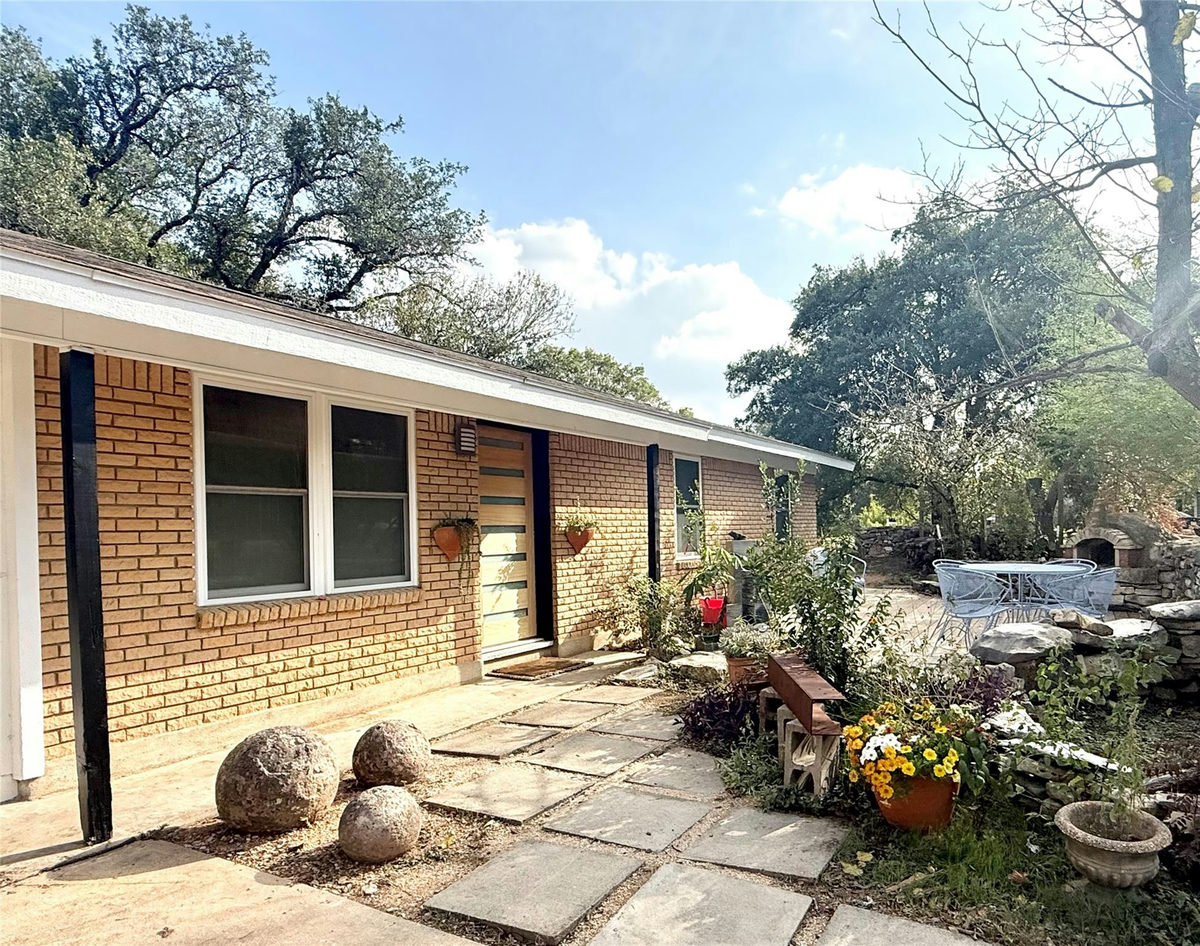4505 Dudley Dr — photo 2