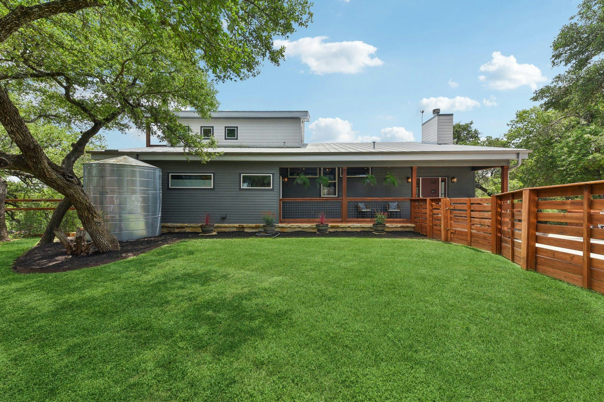 471 Turkey Dr — photo 2