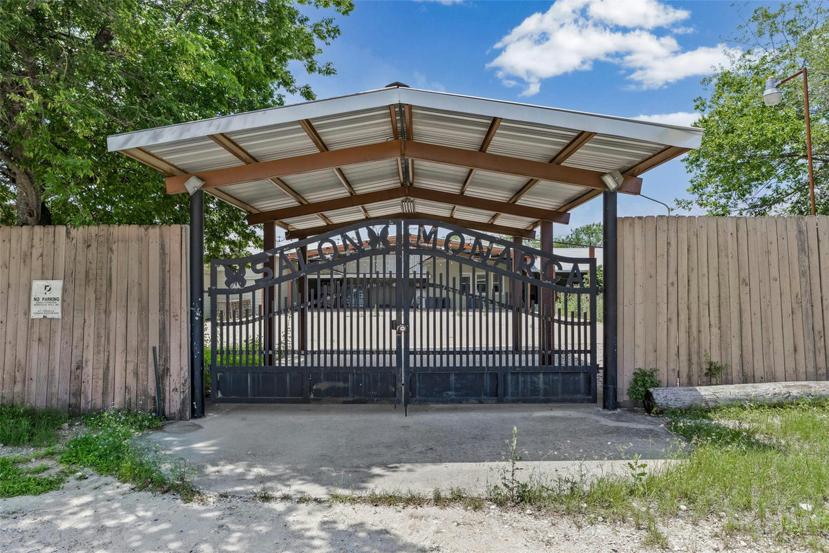 6950 Us Highway 183 None S — exterior