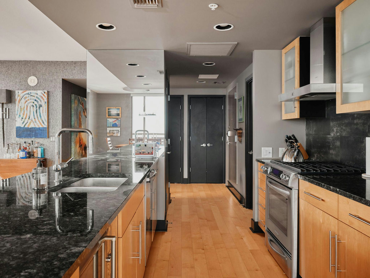 300 Bowie St #4101 — photo 5