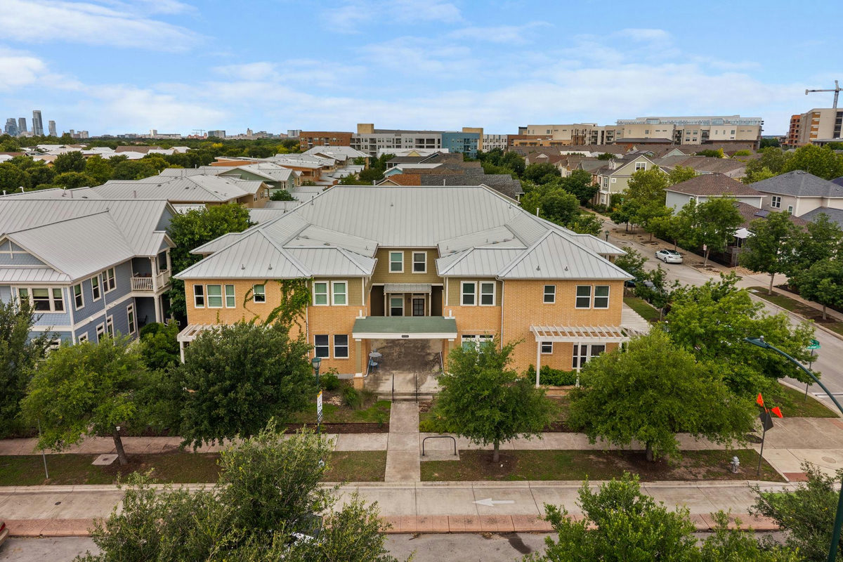 4416 Berkman Dr #B — exterior