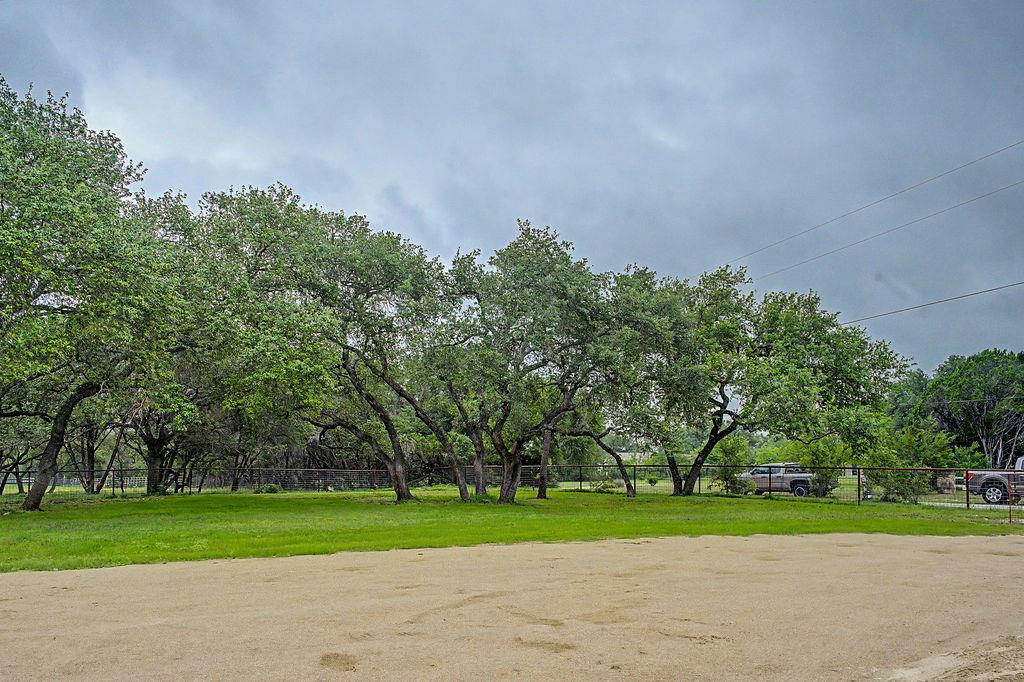 200 E Meadow Ln — photo 3