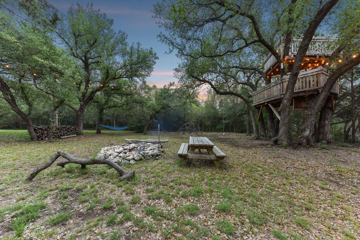 9004 Tara Ln — photo 2