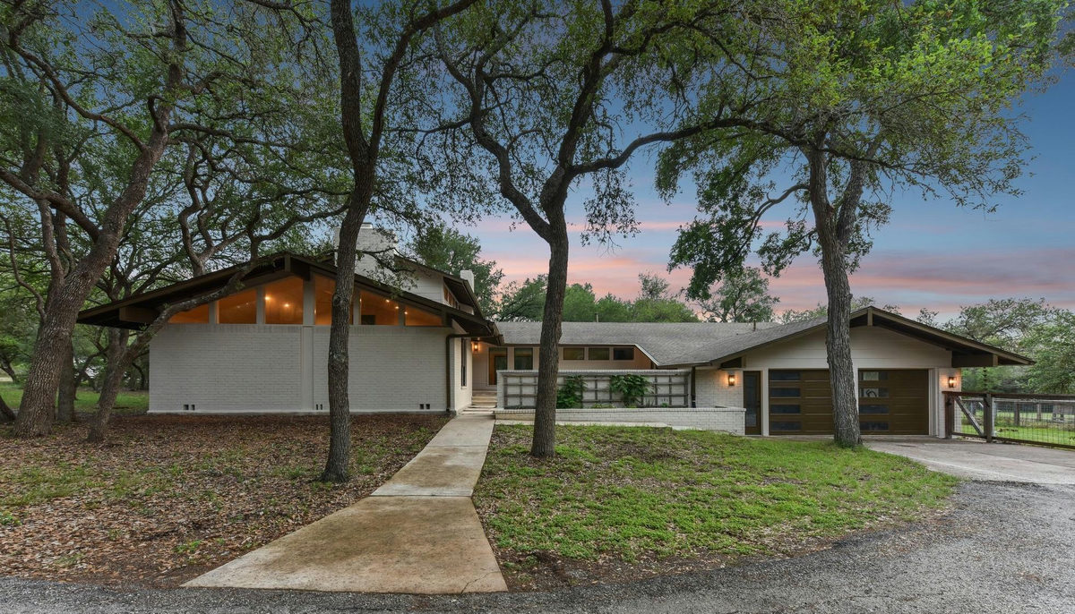 9004 Tara Ln — photo 3